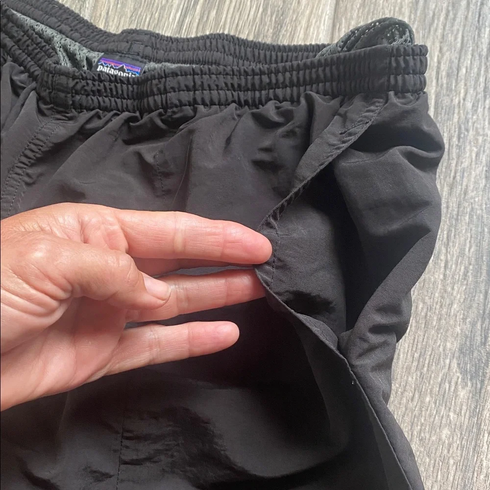 Patagonia Black Elastic Waist Swim Shorts Patagonia Baggies Shorts 6” XL